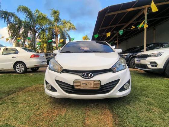 HYUNDAI HB20S 1.6 PREMIUM 16V FLEX 4P AUTOMÁTICO HYUNDAI HB20S 1.6 PREMIUM 16V FLEX 4P AUTOMÁTICO